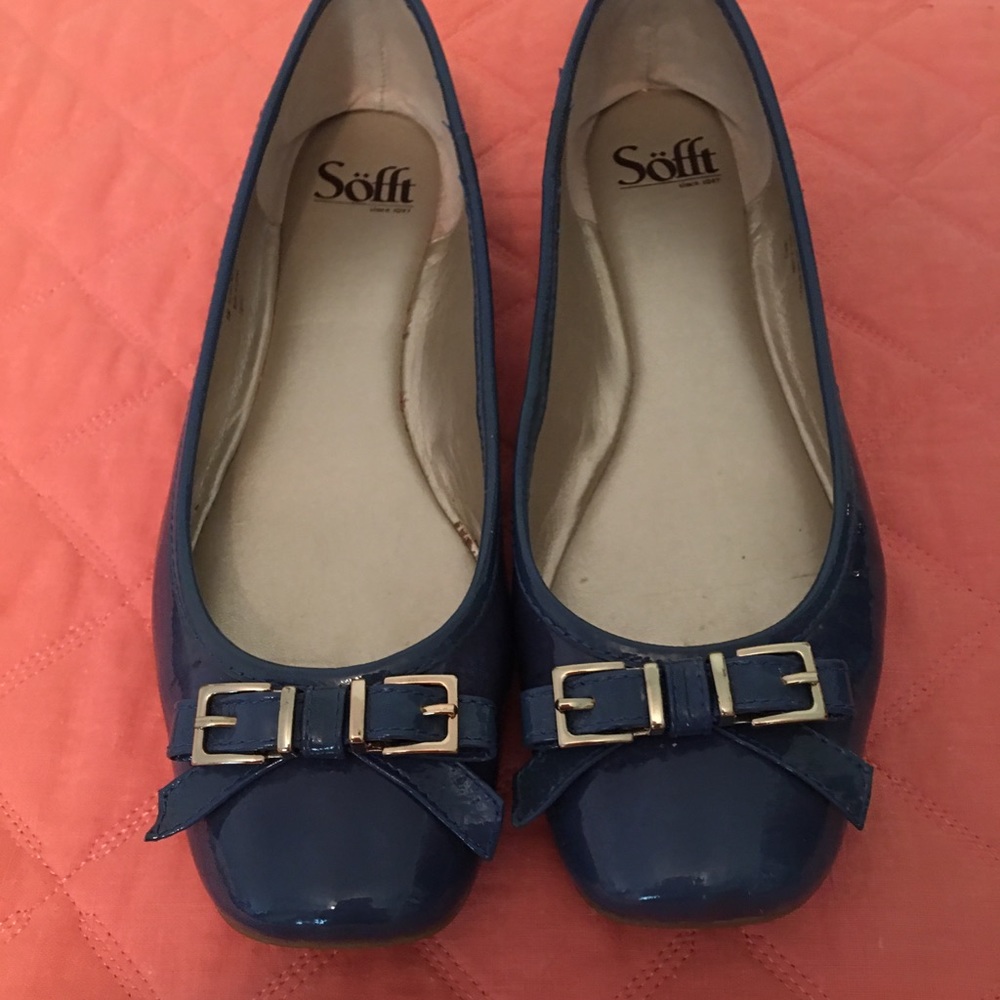 Sofft Blue Patent Leather Shoes Size 9